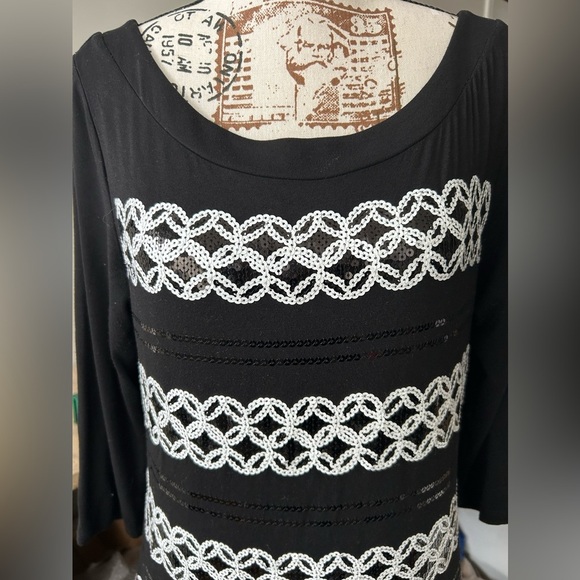 White House Black Market little black and white dress with sequins size medium - Picture 2 of 14